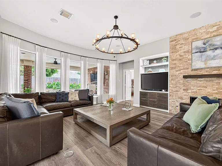 3510 Artesian Springs Ct — Photo 13