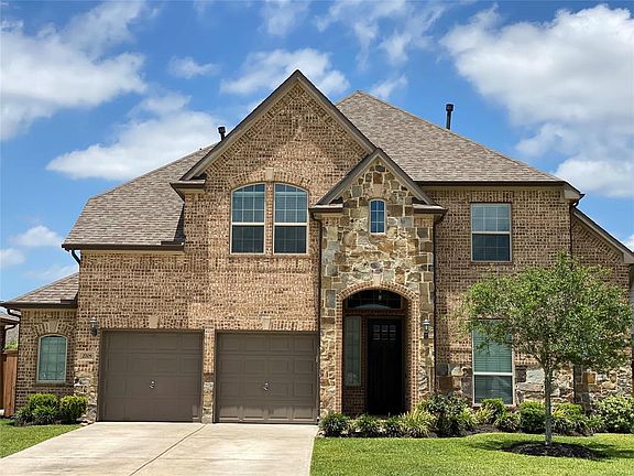 2nd image of 2705 La Spezia Ln