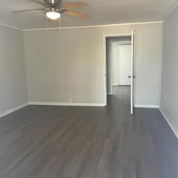 420.5 Mill Ave — Photo 5