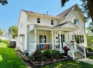 430 W Cedar St, Cherokee, IA 51012