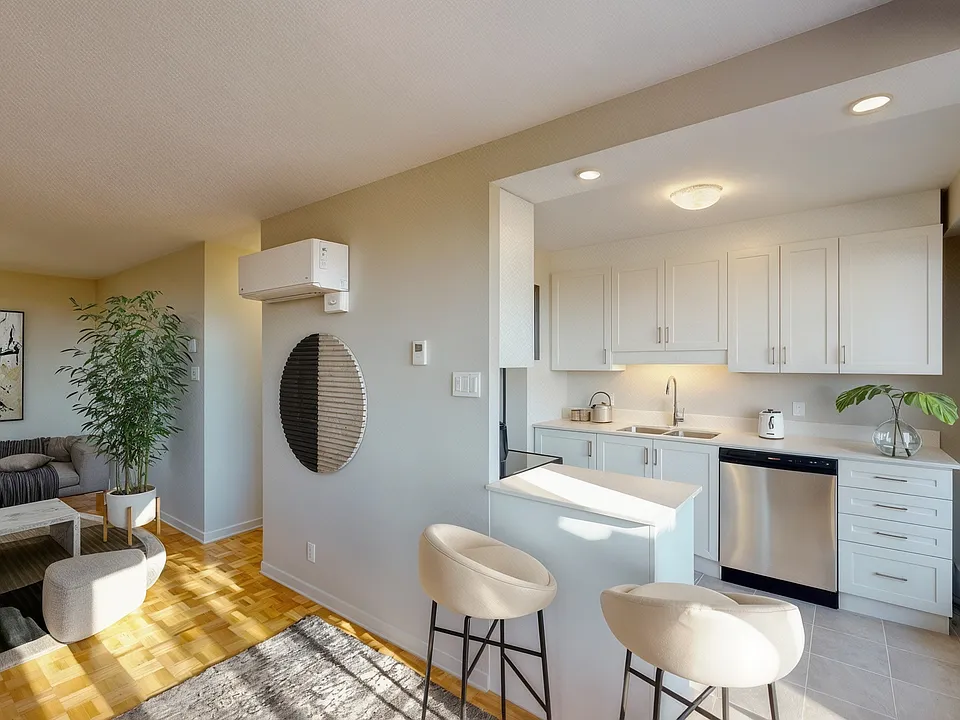 2220 Halifax Dr
