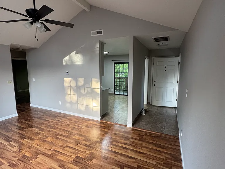 268 W California Ave #D — Photo 6