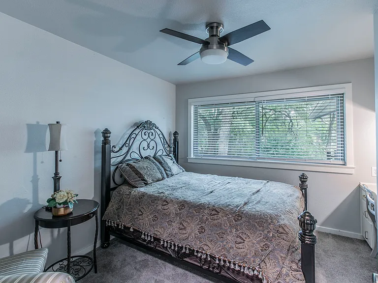 2518 Marlandwood Rd — Photo 20