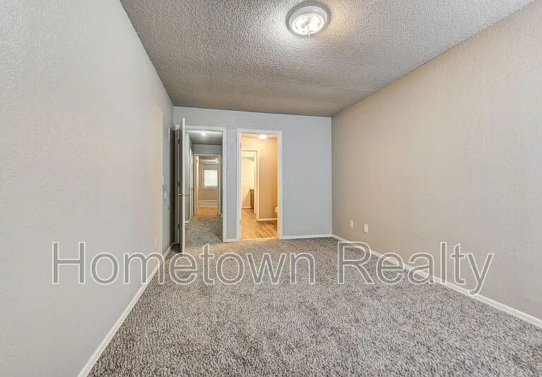 310 NW 118th St — Photo 39