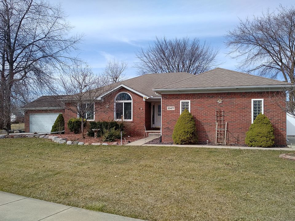 1st image of 35477 Brooke Ct