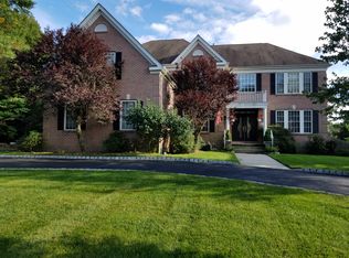 70 Pleasant Valley Rd, Morganville, NJ 07751