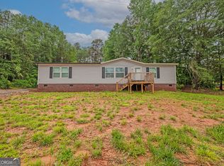 2614 Defoor Rd, Toccoa, GA 30577