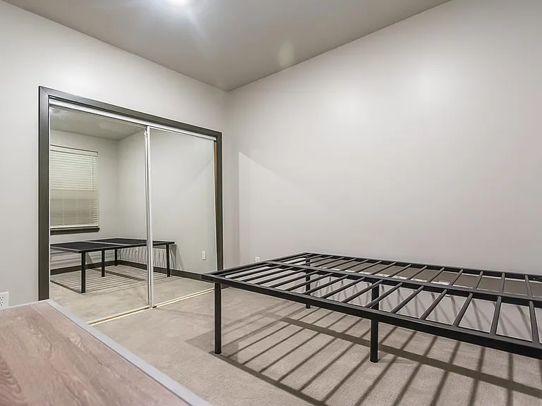 The Bentley Apartments — Photo 152