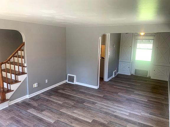 4th image of 2032 23rd St