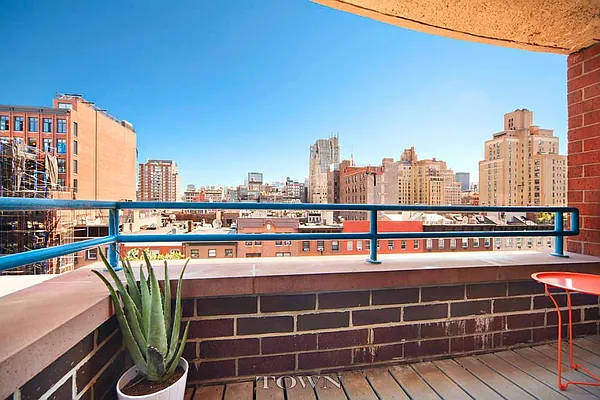Sold by Town Residential | media 14
