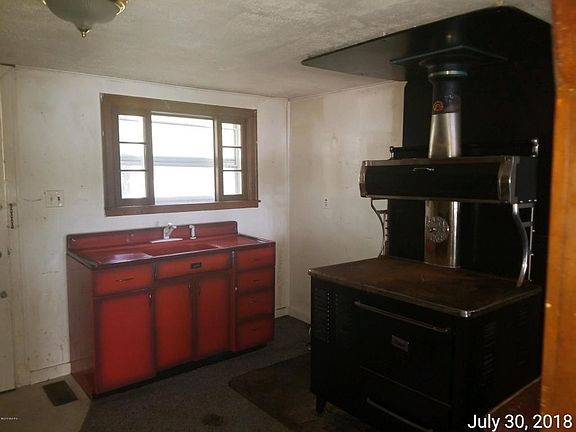 4th image of 923 Shepherd Ln
