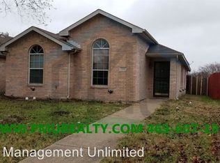 518 Monarch Dr, Lancaster, TX 75146