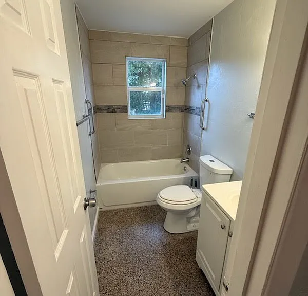 1032 Cadillac Dr — Photo 2
