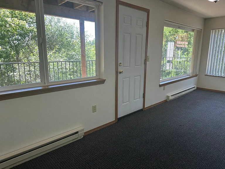 540 NE Maiden Ln #2 — Photo 5