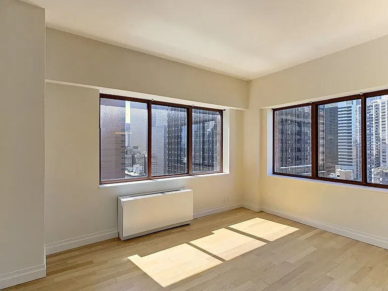 260 W 52nd St #25A — Photo 5
