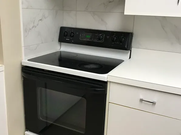 20 Webb Pl APT 2C, Mansfield, MA 02048