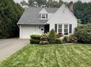 89 Meadowbrook Ave, West Springfield, MA 01089