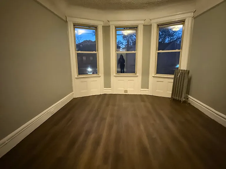 96 Cummings St #2RR — Photo 5