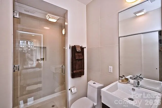 318 Viburnum Way Ct — Photo 20