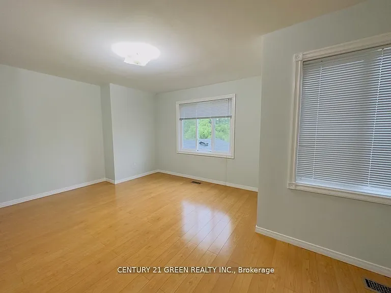 24 Sullivan Dr — Photo 31