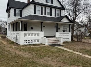 79 Brook St, Bay Shore, NY 11706