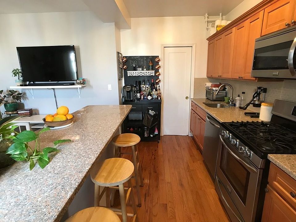 1st image of 3070 32nd St APT 14