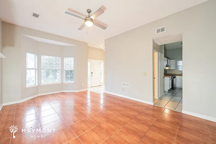 4899 Hairston Pl — Photo 6
