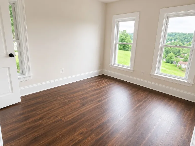 Bedroom 1

(Renovation in Progress Final finishes and appearance may vary