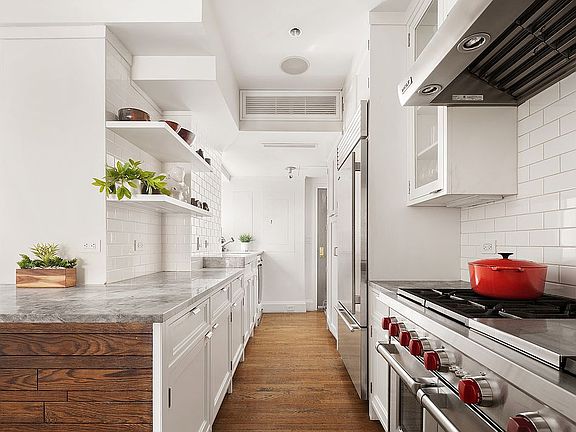 5th image of 1070 Park Ave #14C