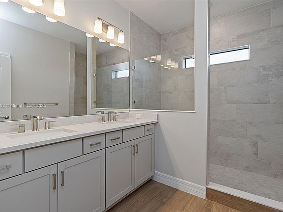 5th image of 4443 Providence Way #4443