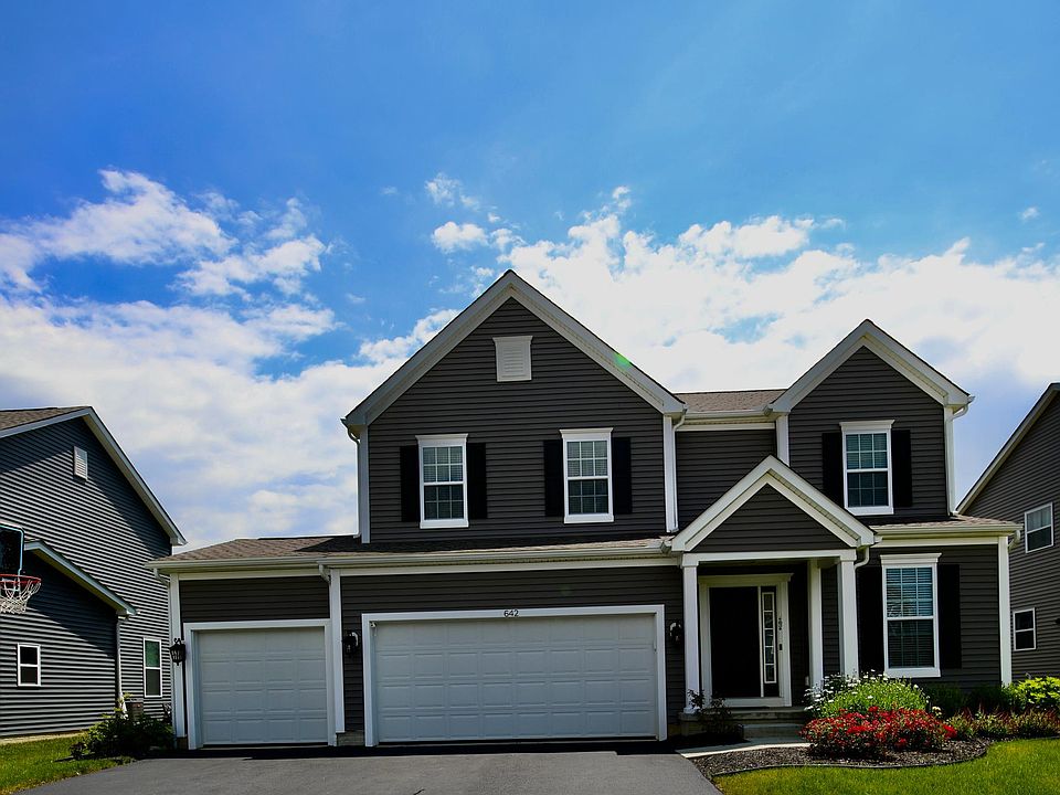 1st image of 642 Holbrook Dr