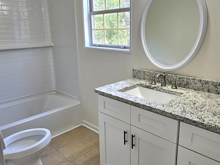 106 Sterling Ct — Photo 10
