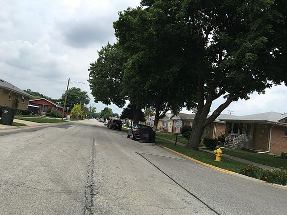 4th image of 4929 N Oriole Ave