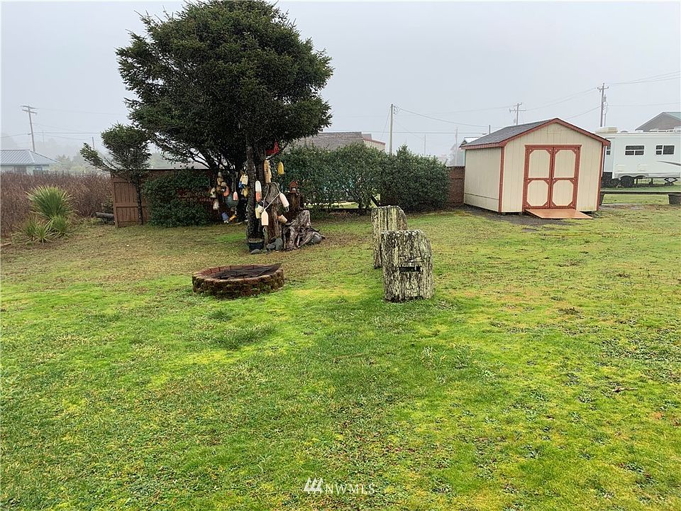 2nd image of 4844 Pacific Avenue