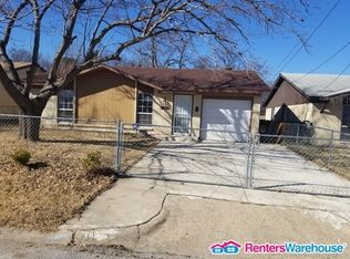 2021 Avenue B, Grand Prairie, TX 75051