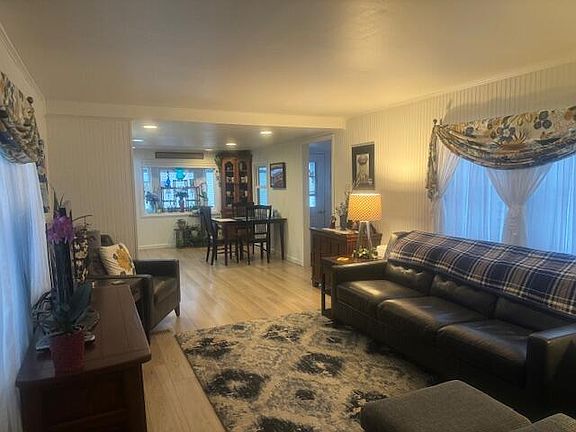 3rd image of 8710 S Old Elm Ln