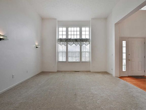 4th image of 8035 Abney Ct