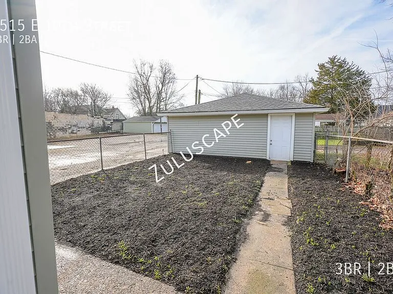 3515 E 10th St — Photo 19