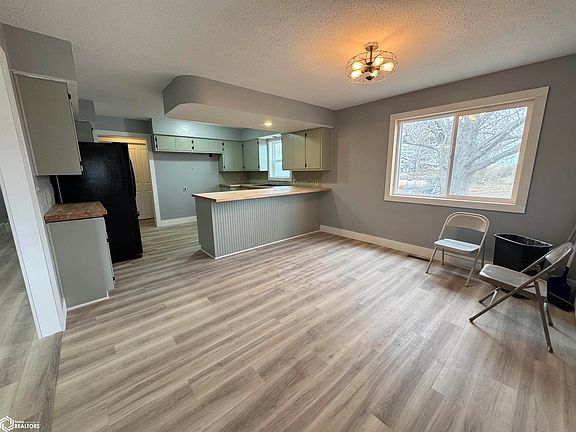 2nd image of 5050 Jay Ave