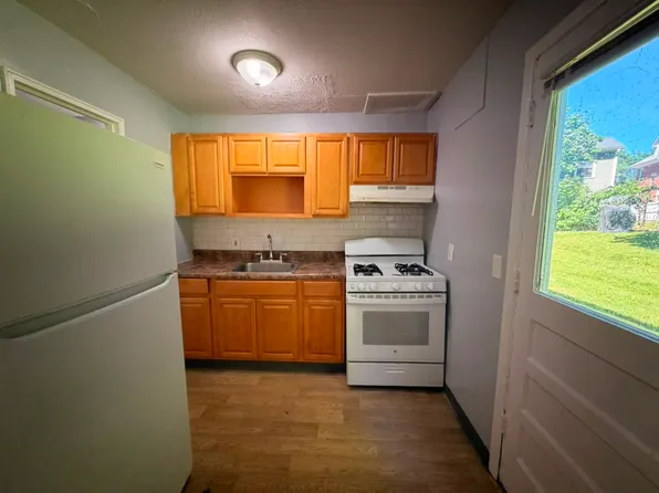 (undisclosed Address), New Haven, CT 06513
