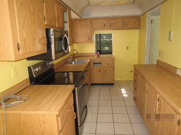 2nd image of 367 S Federal Hwy APT A208