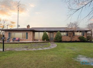 1235 Orville Ct, Northwood, OH 43619