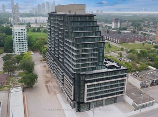 3009 Novar Rd #1601, Mississauga, ON L5B 1S4