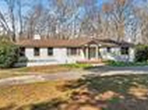 612 Skippers Lodge Rd, Cross Hill, SC 29332