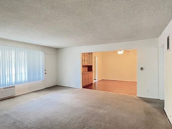 2nd image of 10937 Bloomfield St APT 5