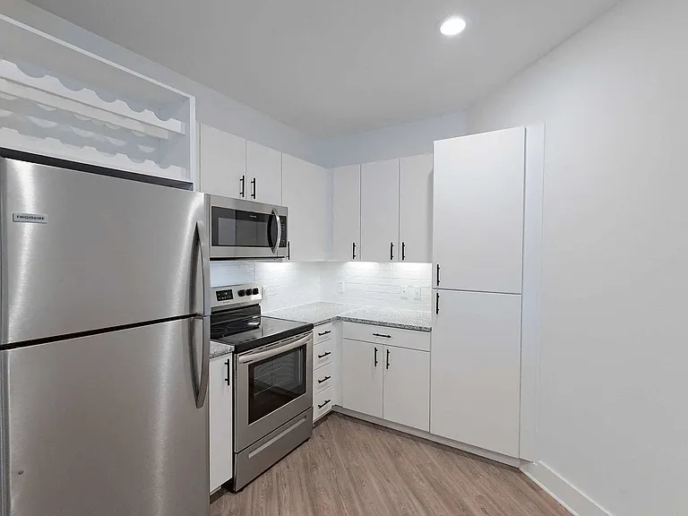 The Parian Luxury Apartments — Photo 80
