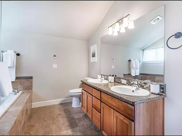 3440B 23rd Ave W #B — Photo 12