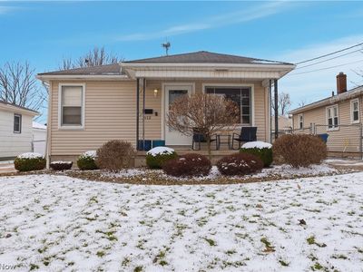 612 Maplewood Ave, Struthers, OH, 44471