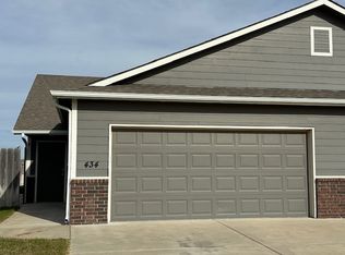 434 S Longbranch Dr, Maize, KS 67101