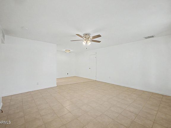 5th image of 3915 W Berridge Lane